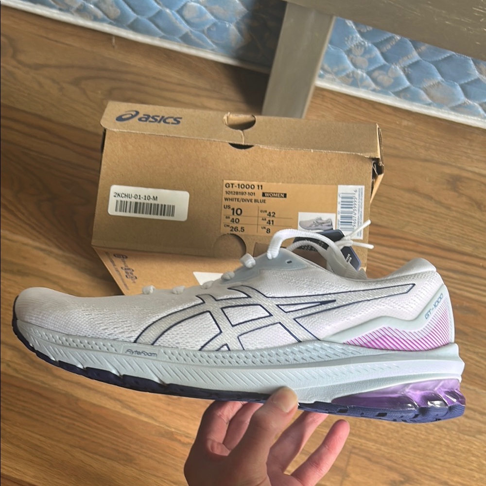 Asics GT-1000 11 Women's Running Shoes